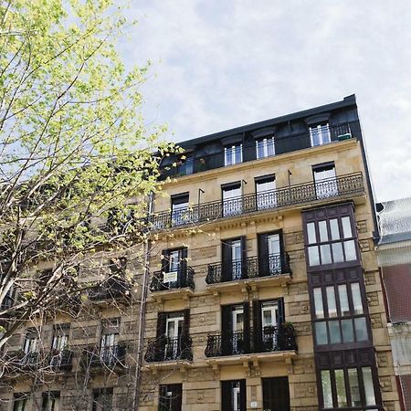 Urbieta Suite Apartment San Sebastián Dış mekan fotoğraf